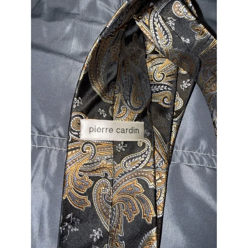 Pierre Cardin Mens Silk Necktie Black Gold Silver Paisley Classic Formal Tie